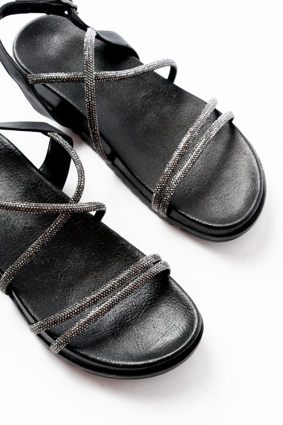 Zarubny Siyah Platin Taşlı Kadın Sandalet