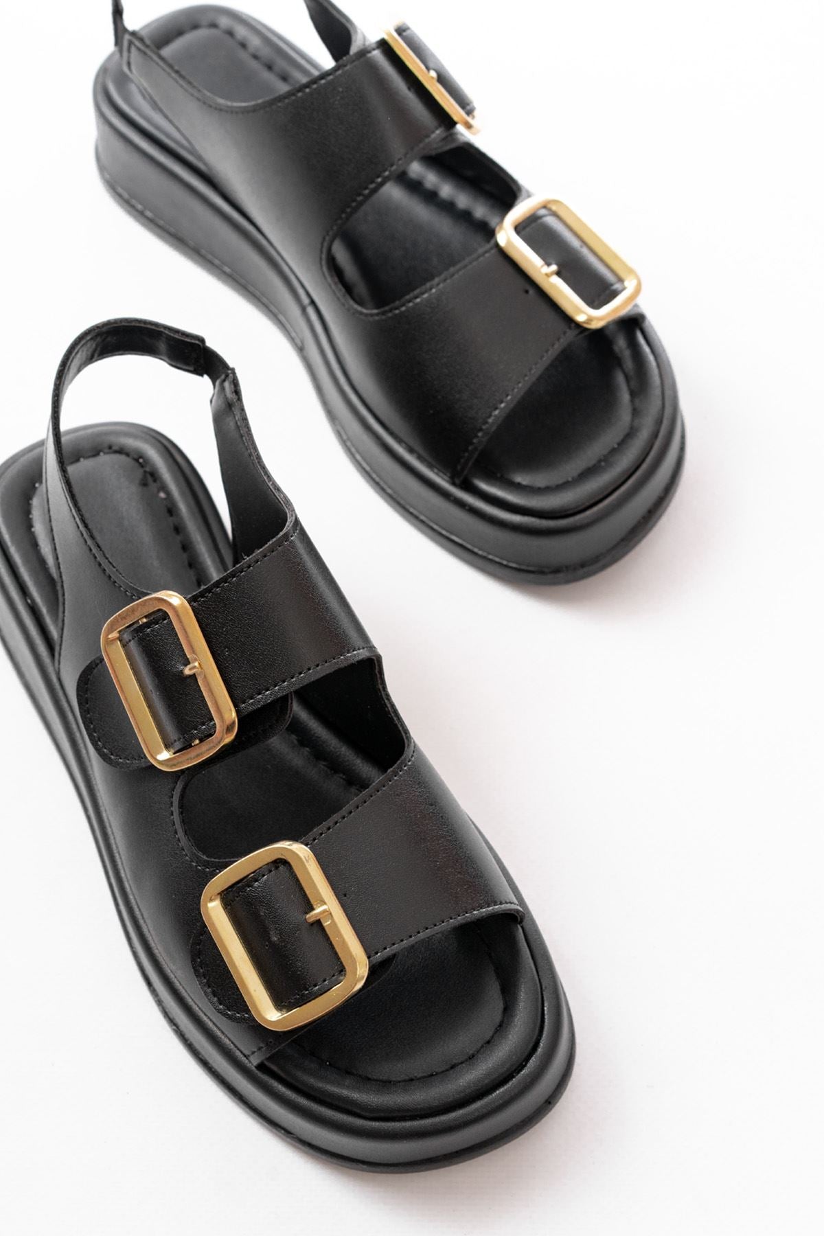 Balenus Siyah Lastik Baretli Kadın Sandalet