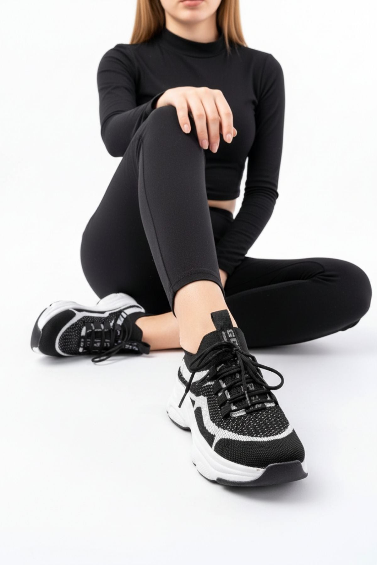 Lungma Siyah Bağcıklı Fileli Günlük Spor Ayakkabı