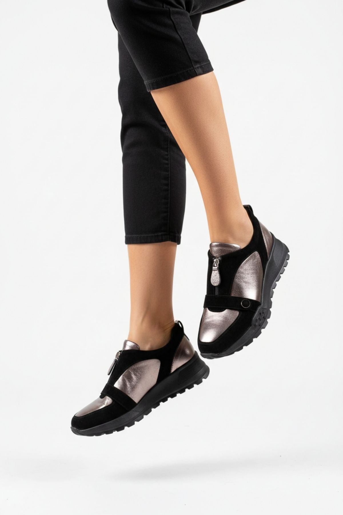 Robigo Kadın Hakiki Süet Deri Siyah Spor Ayakkabı