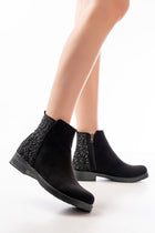 Fargun Siyah Süet Taş Aksesuarlı Fermuarlı Kadın Bot