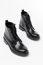 Garsu Siyah Rugan Bağcıklı Fermuarlı Kadın Bot