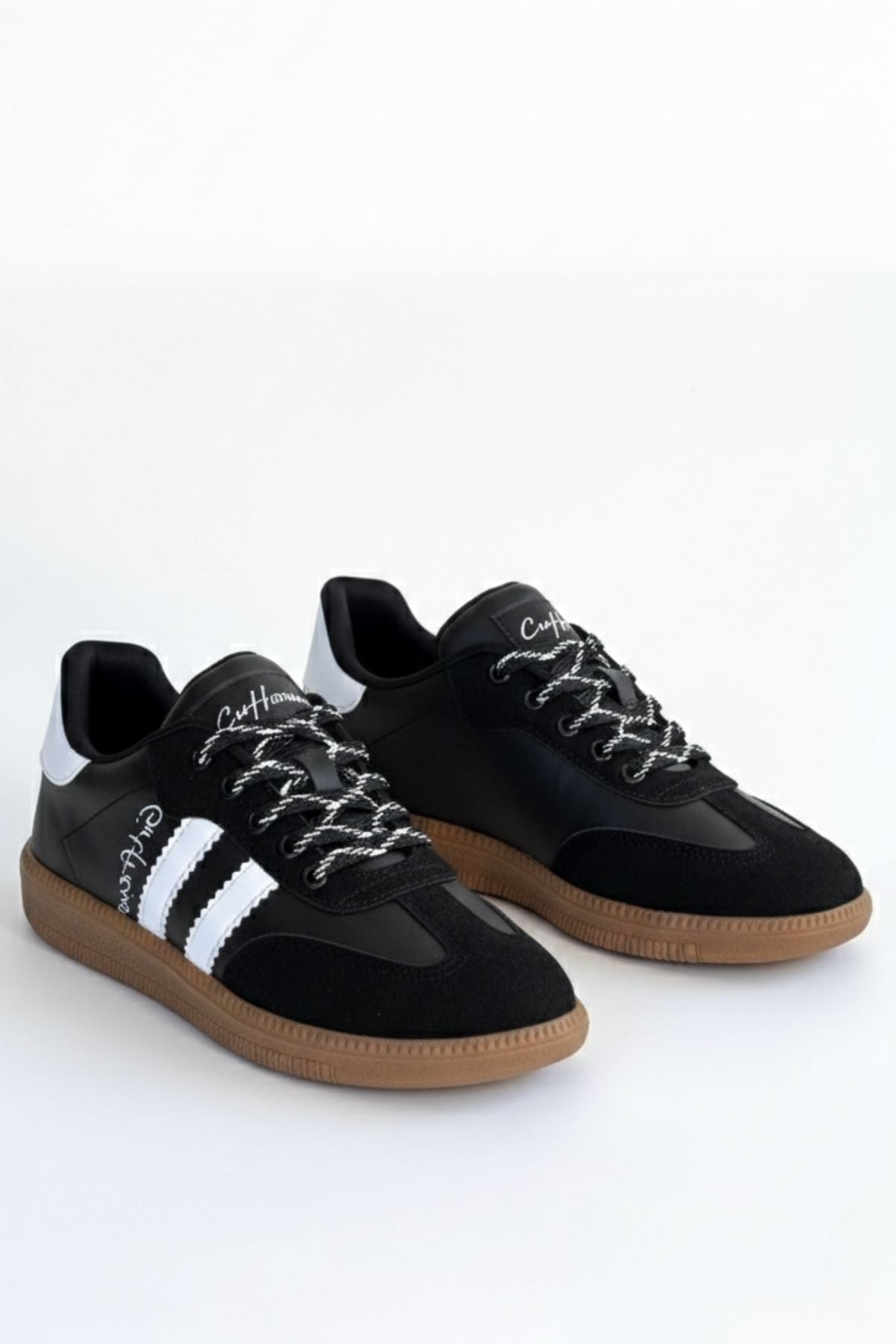 Zerti Kadın Siyah Bağcıklı Spor Ayakkabı