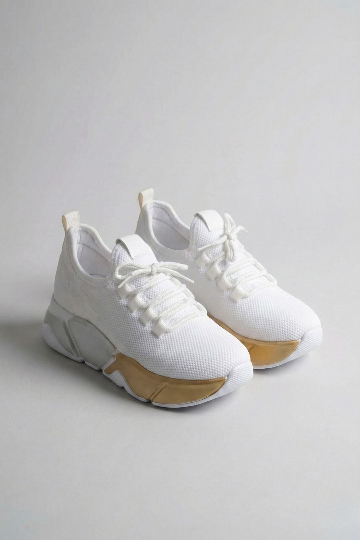 Brumli Beyaz Bağcıklı Fileli Renkli Taban Günlük Kadın Spor Ayakkabı RS-400BYZ