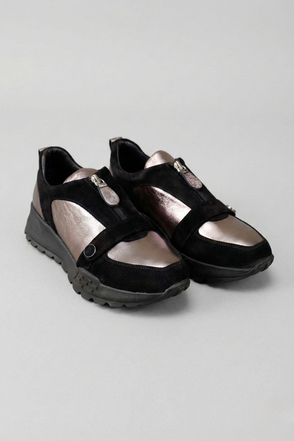 Robigo Kadın Hakiki Süet Deri Siyah Spor Ayakkabı