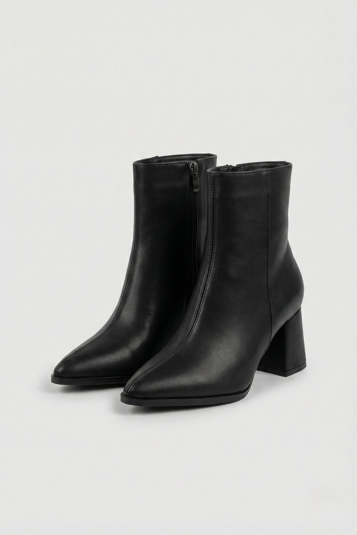 Oter Kadın Siyah Topuklu Bot