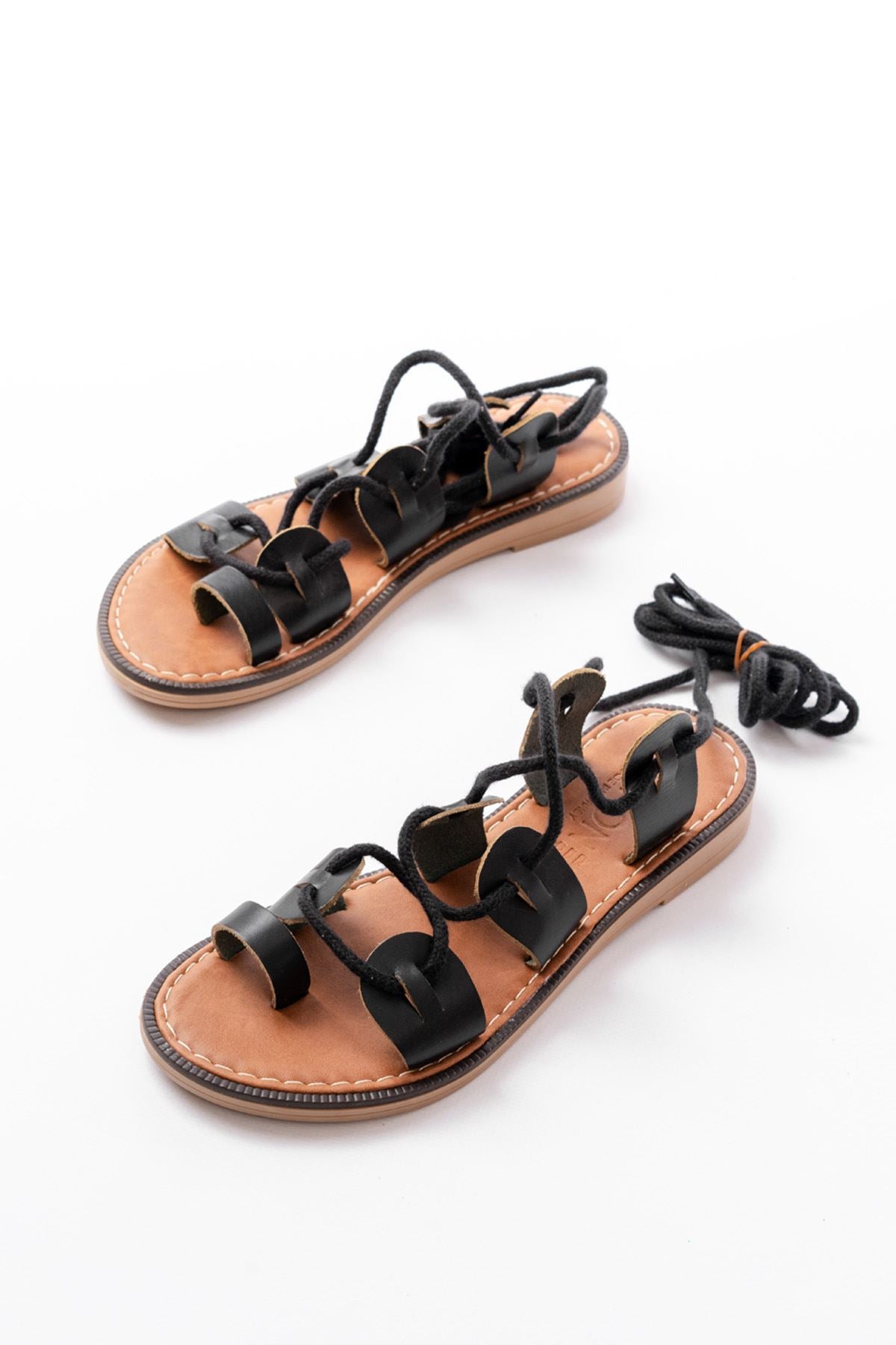 Evesty Siyah Bilekten Bağlamalı Hakiki Deri Kadın Sandalet