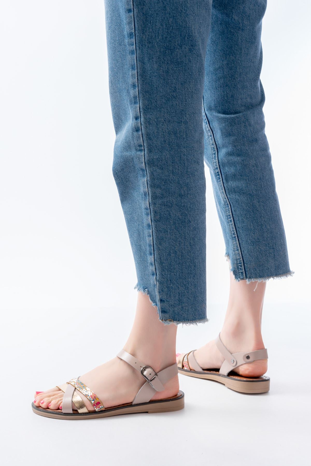 Camerus Bej Garni Hakiki Deri Kadın Sandalet