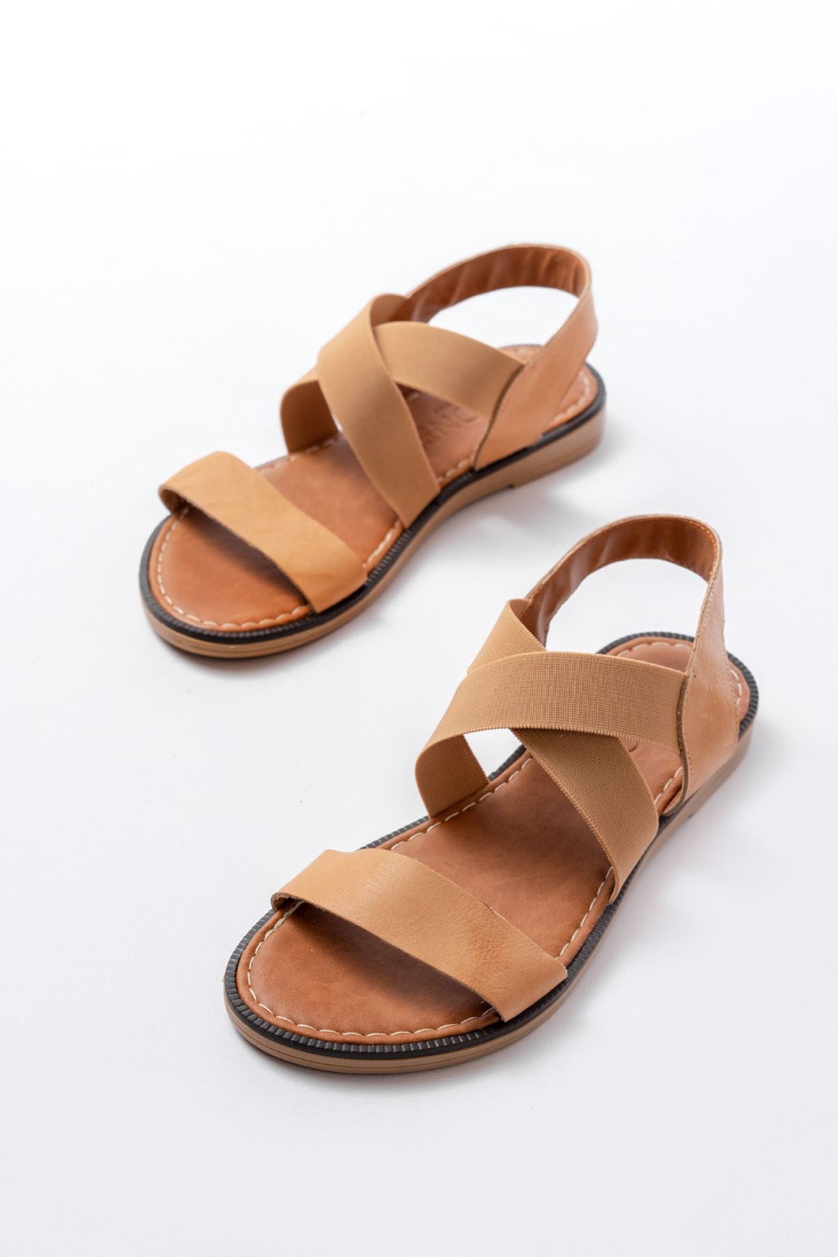 Gbany Bej Tek Bantlı Lastikli Hakiki Deri Kadın Sandalet