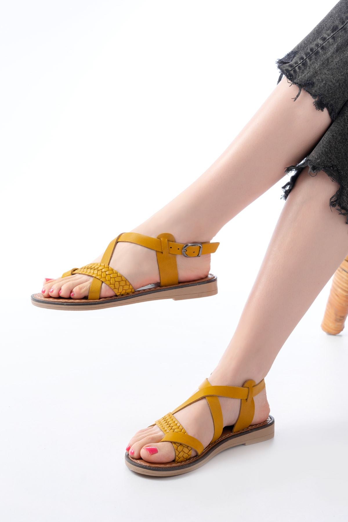 Jarman Hardal Hakiki Deri Kadın Sandalet