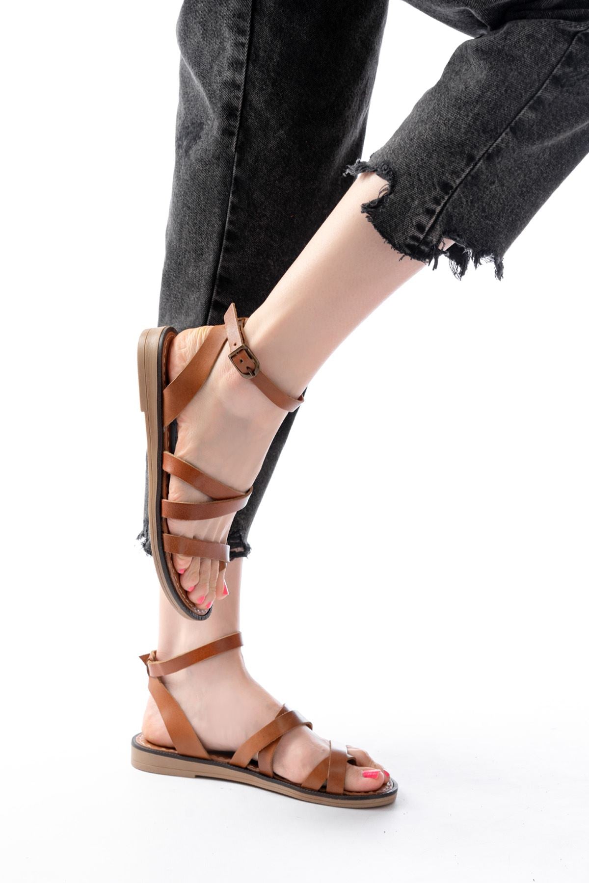 Monela Taba Hakiki Deri Tokalı Parmak Arası Kadın Sandalet
