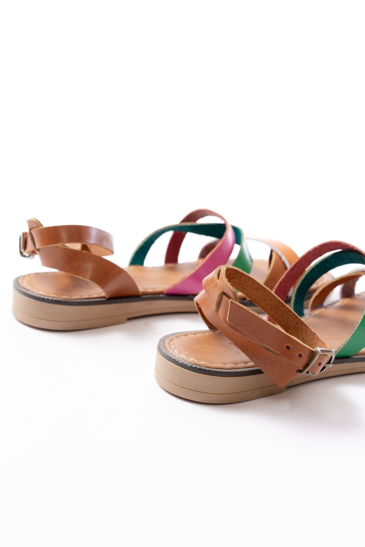 Monela Turuncu Multi Hakiki Deri Tokalı Parmak Arası Kadın Sandalet