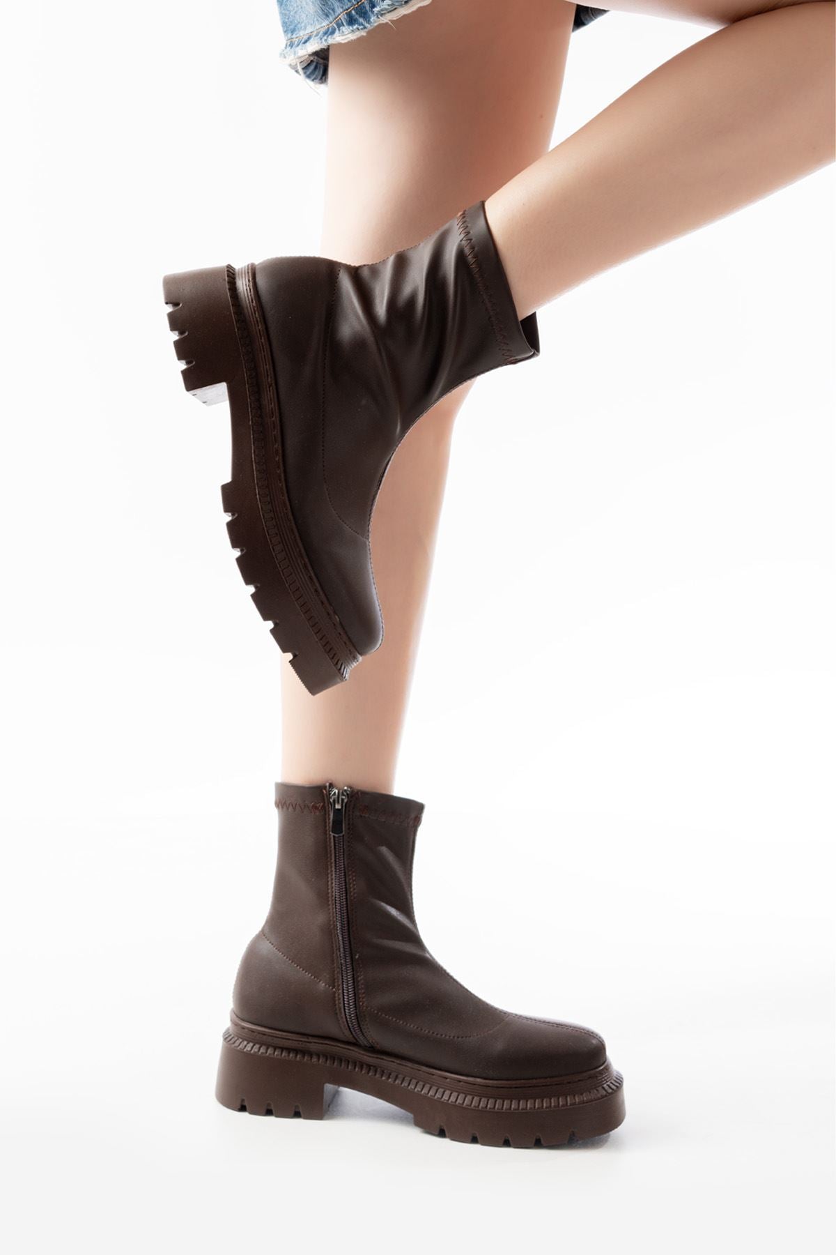 Tancez Kahve Streç Fermuarlı Kadın Bot