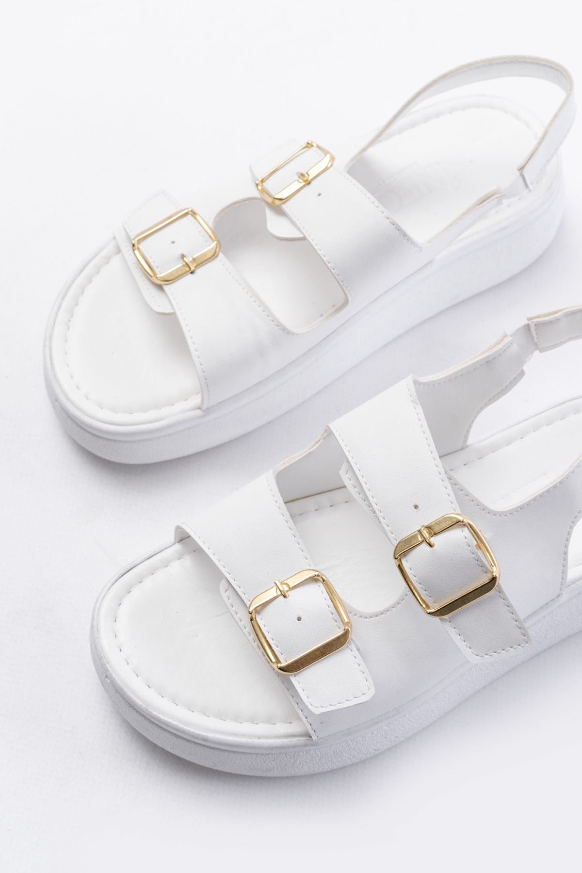 Lamers Beyaz Dolgu Topuk Toka Aksesuarlı Kadın Sandalet