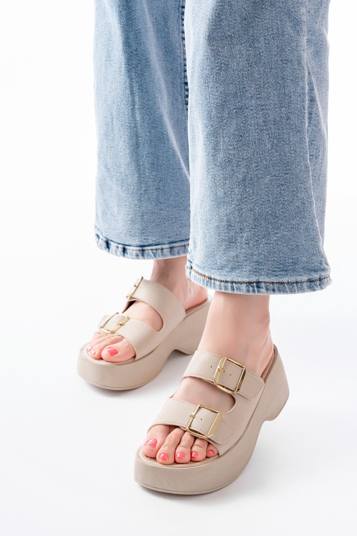 Nakvem Kadın Bej Dolgu Topuk Terlik