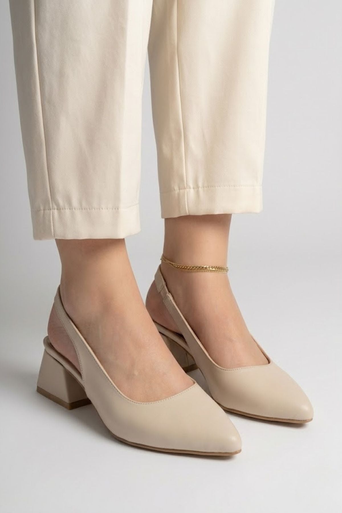 Evia Kadın Bej Topuklu Ayakkabı
