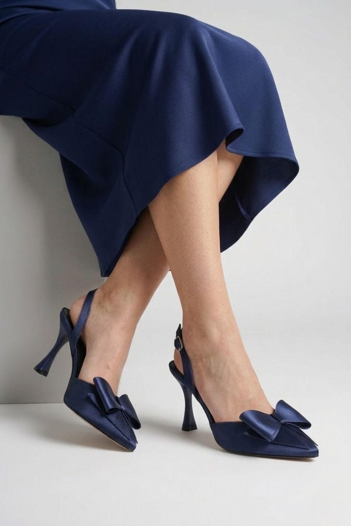 Fioren Kadın Lacivert Fiyonklu Saten Slingback Topuklu Ayakkabı