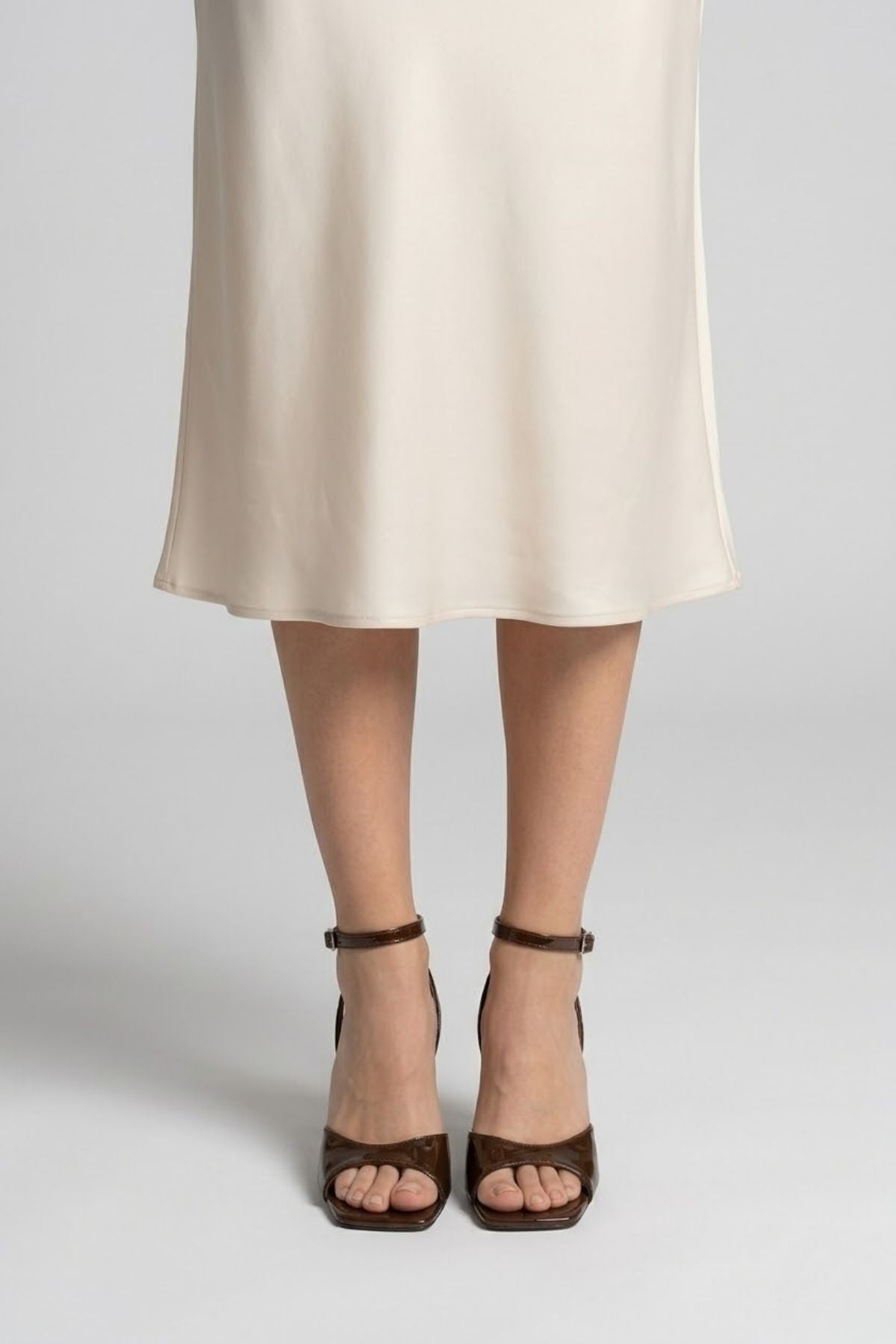 Soha Kadın Kahverengi Rugan Bilekten Kemerli Topuklu Ayakkabı