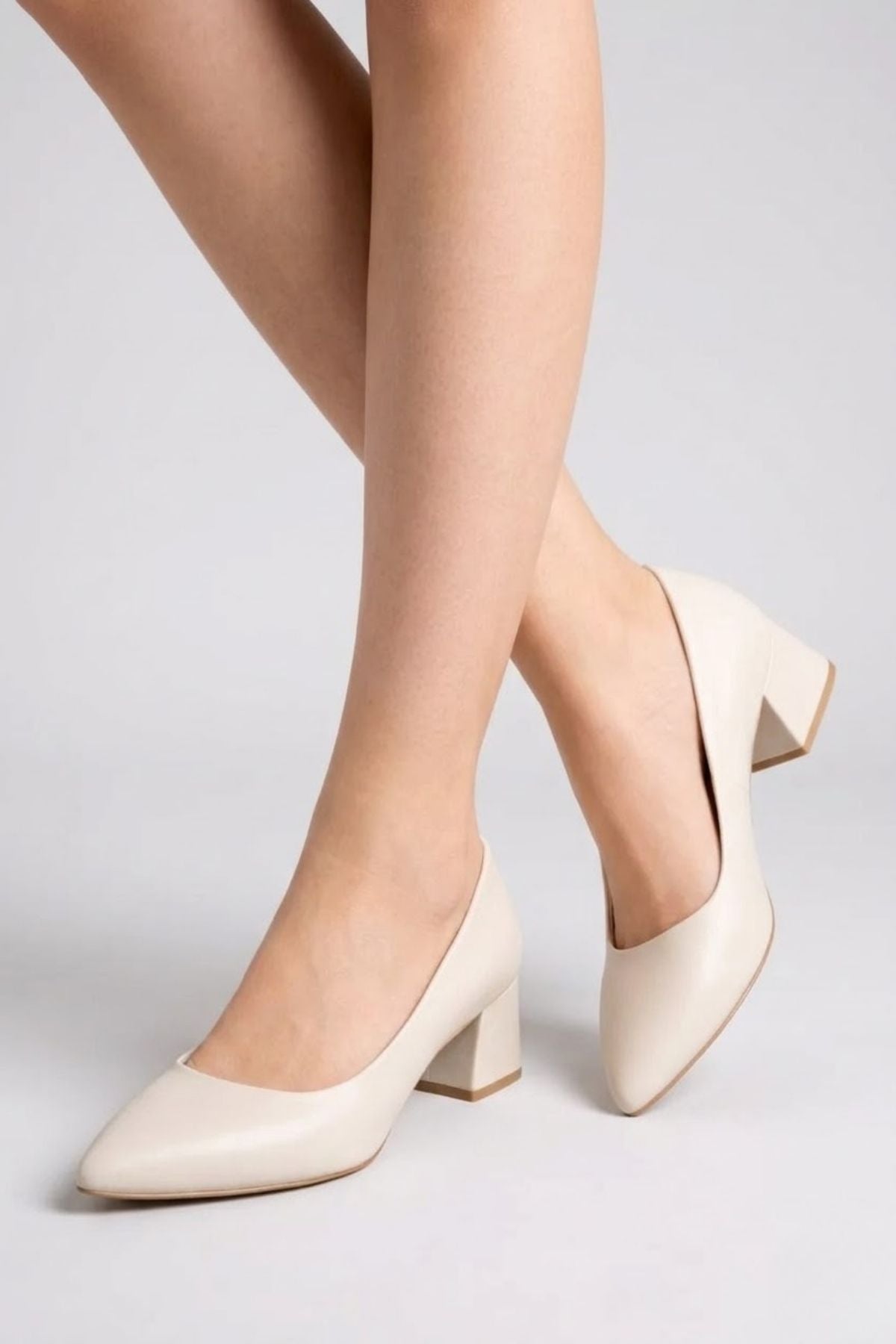 Desniy Kadın Bej Kısa Topuklu Ayakkabı