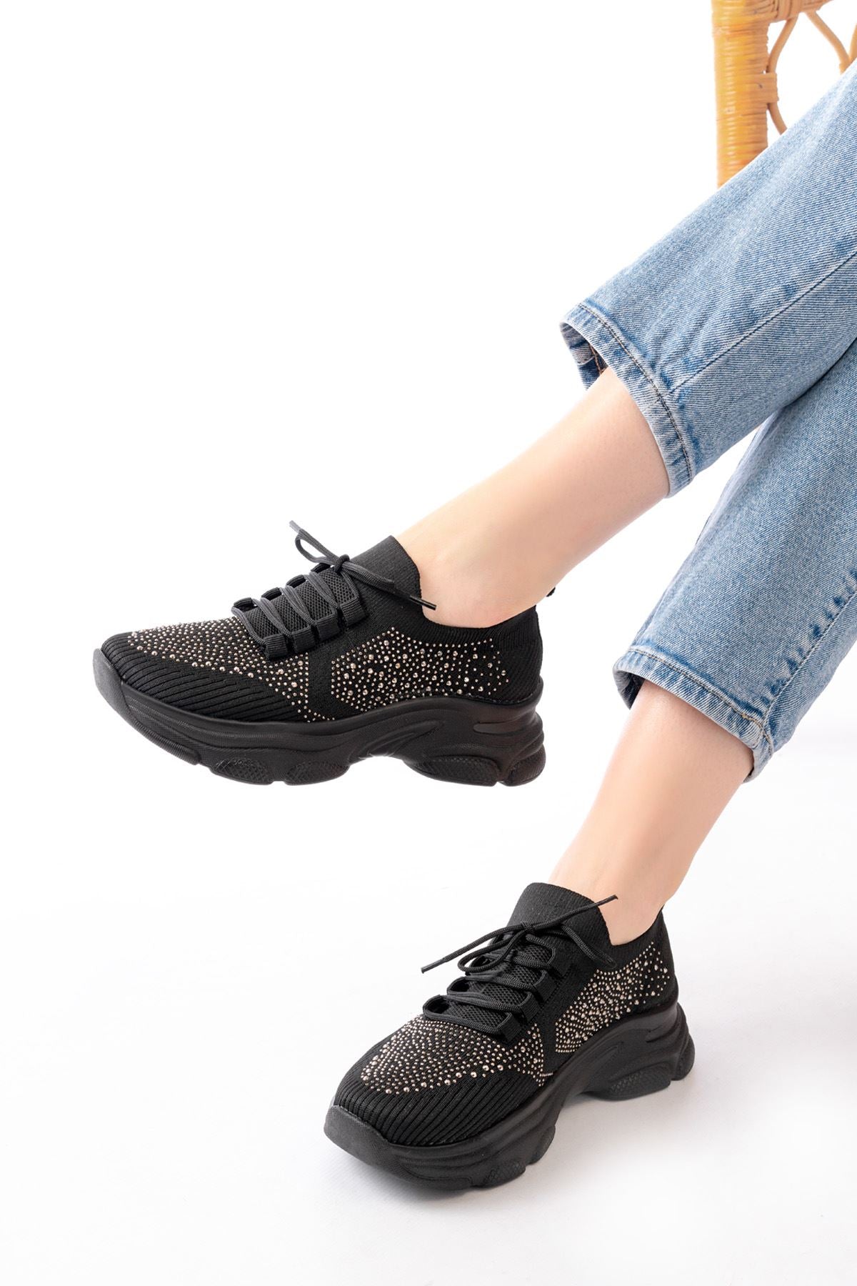 Cendes Kadın Taş İşlemeli Siyah Triko Spor Ayakkabı