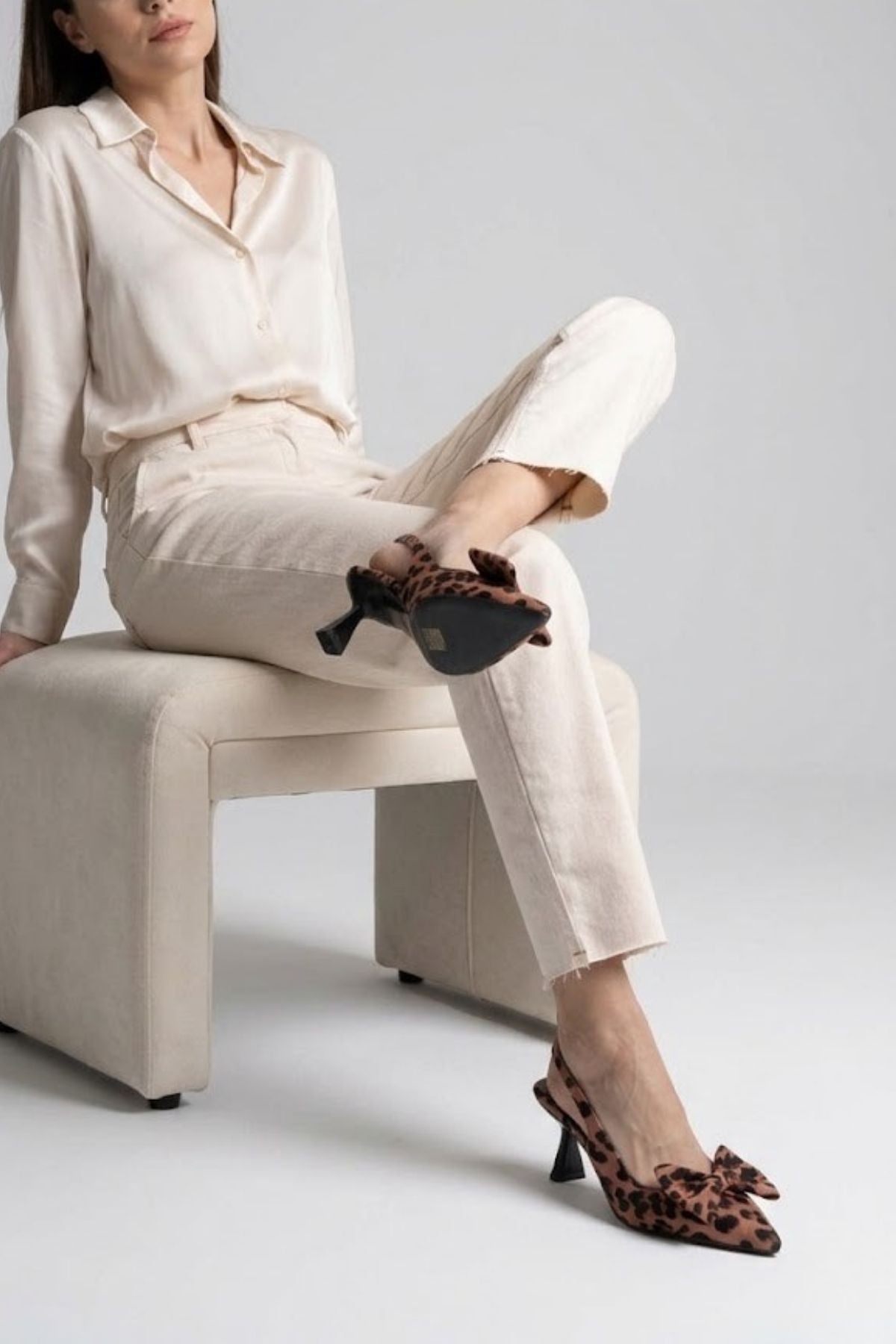 Solvia Kadın Leopar Fiyonklu Slingback Topuklu Ayakkabı