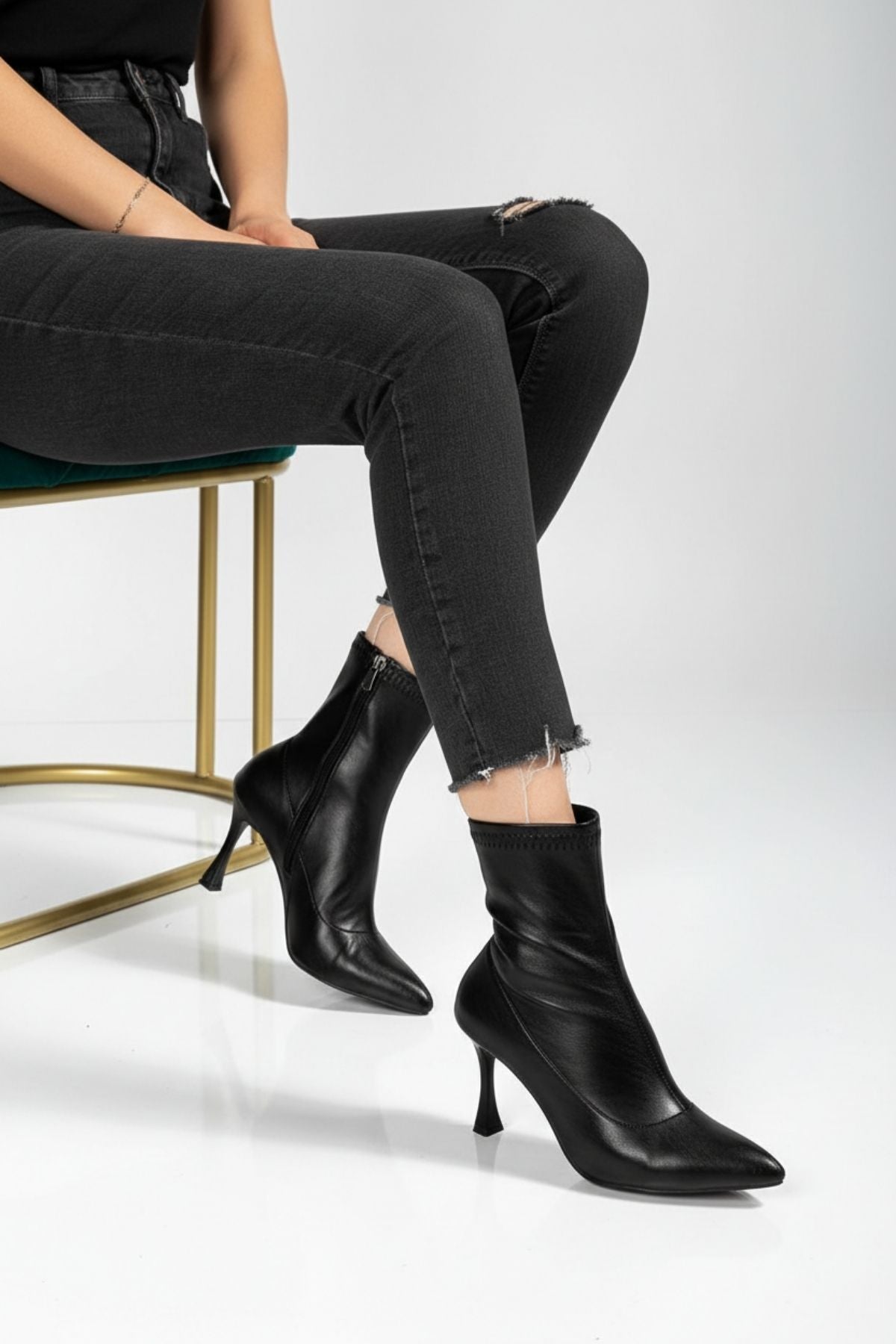 Orjen Kadın Siyah Streç Detaylı Topuklu Bot