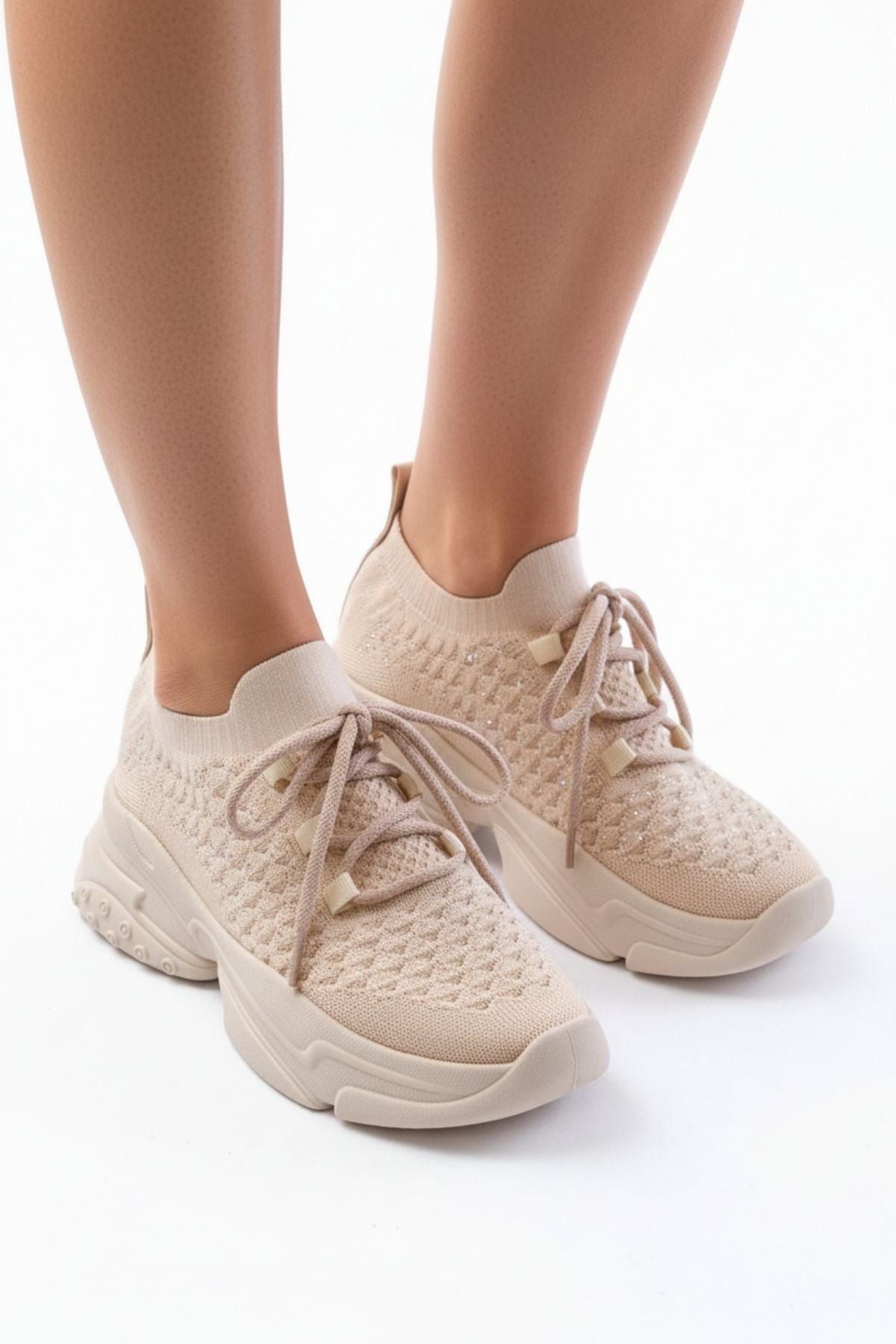 Gylary Bej Günlük Bağcıklı Fileli Taş Aksesuarlı Kadın Spor Ayakkabı
