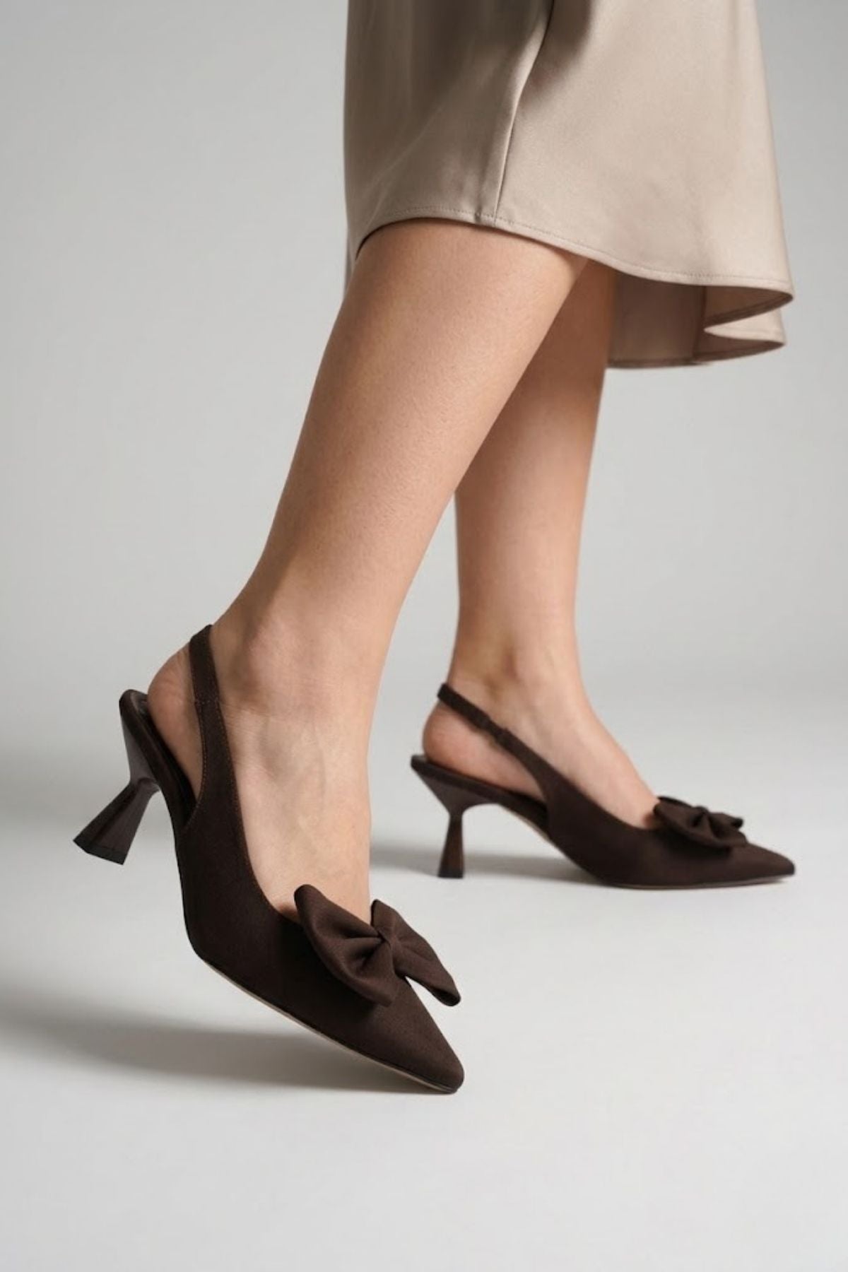 Solvia Kadın Acı Kahve Fiyonklu Slingback Topuklu Ayakkabı