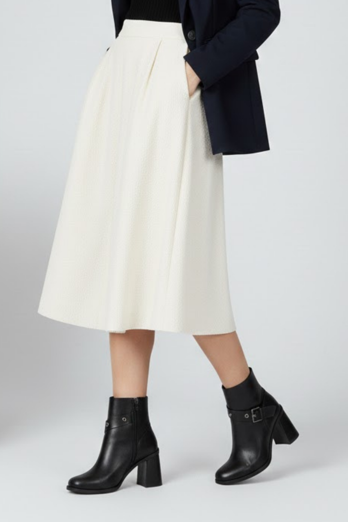 Potter Kadın Tokalı Kalın Topuklu Siyah Bot