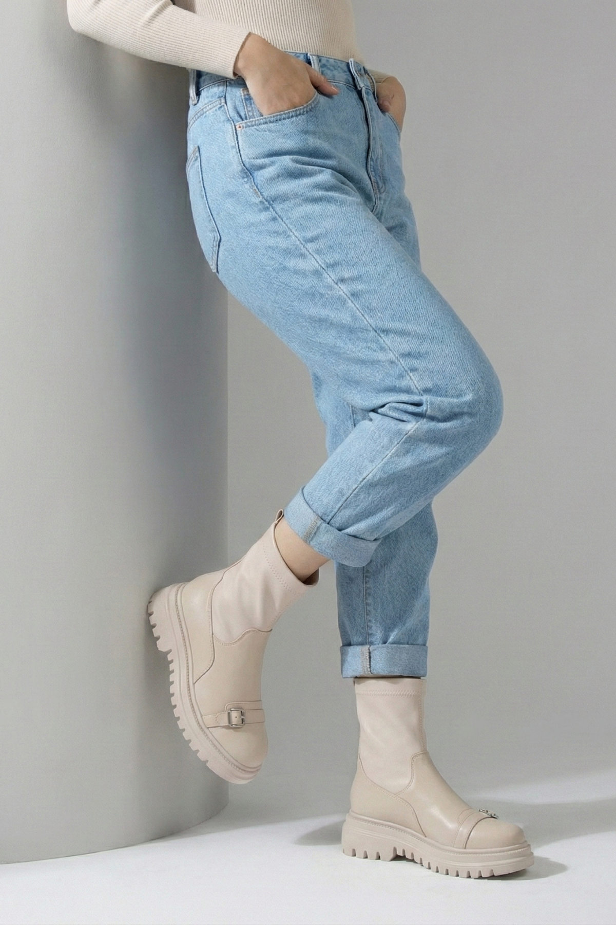 Venog Kadın Tokalı Bej Bot