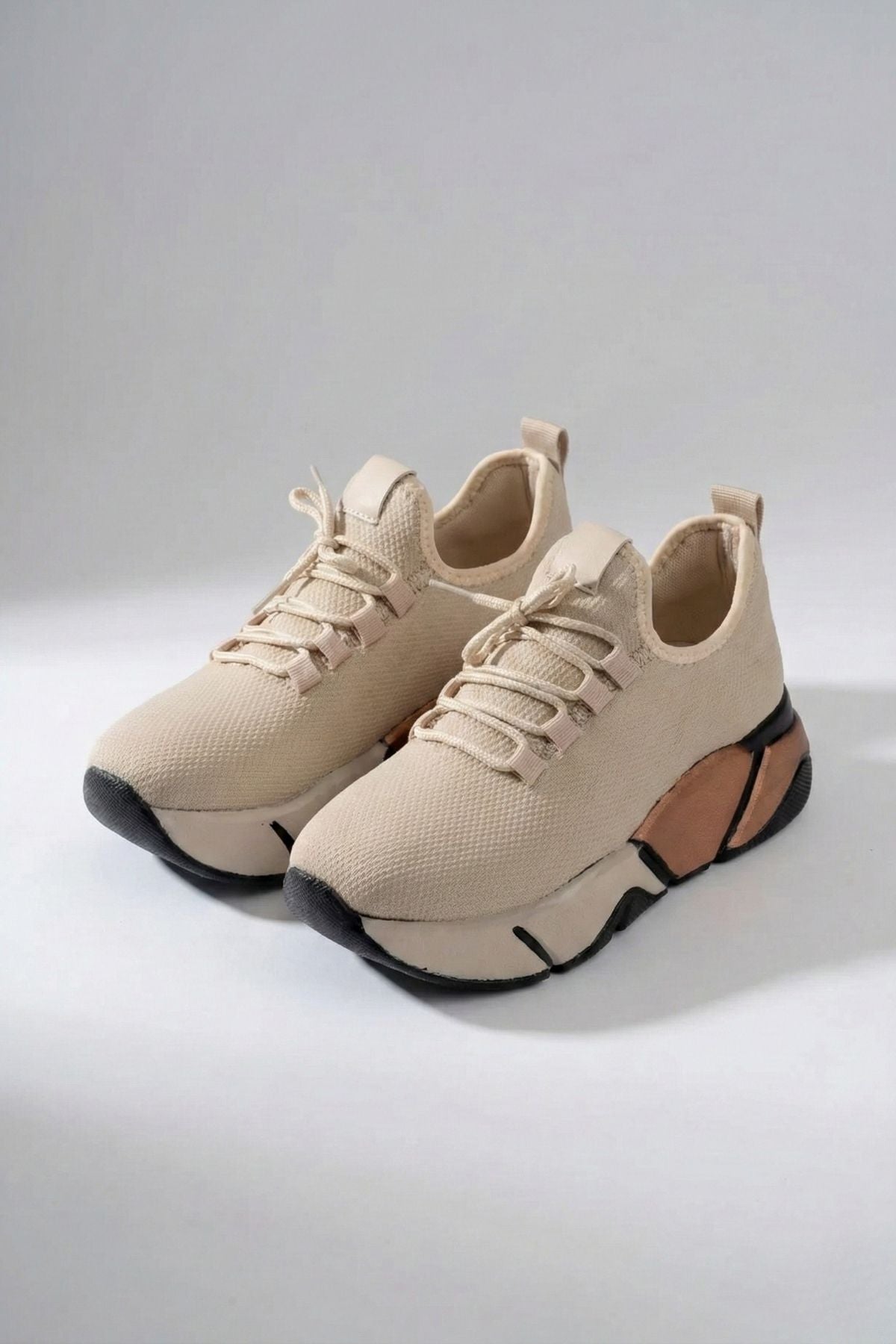 Brumli Bej Bağcıklı Fileli Renkli Taban Günlük Kadın Spor Ayakkabı RS-400BEJ