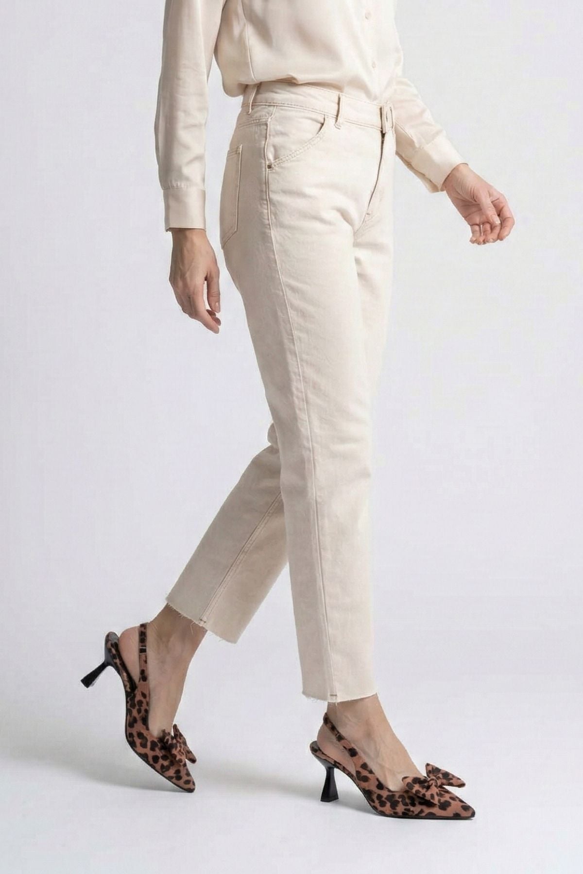 Solvia Kadın Acı Kahve Fiyonklu Slingback Topuklu Ayakkabı