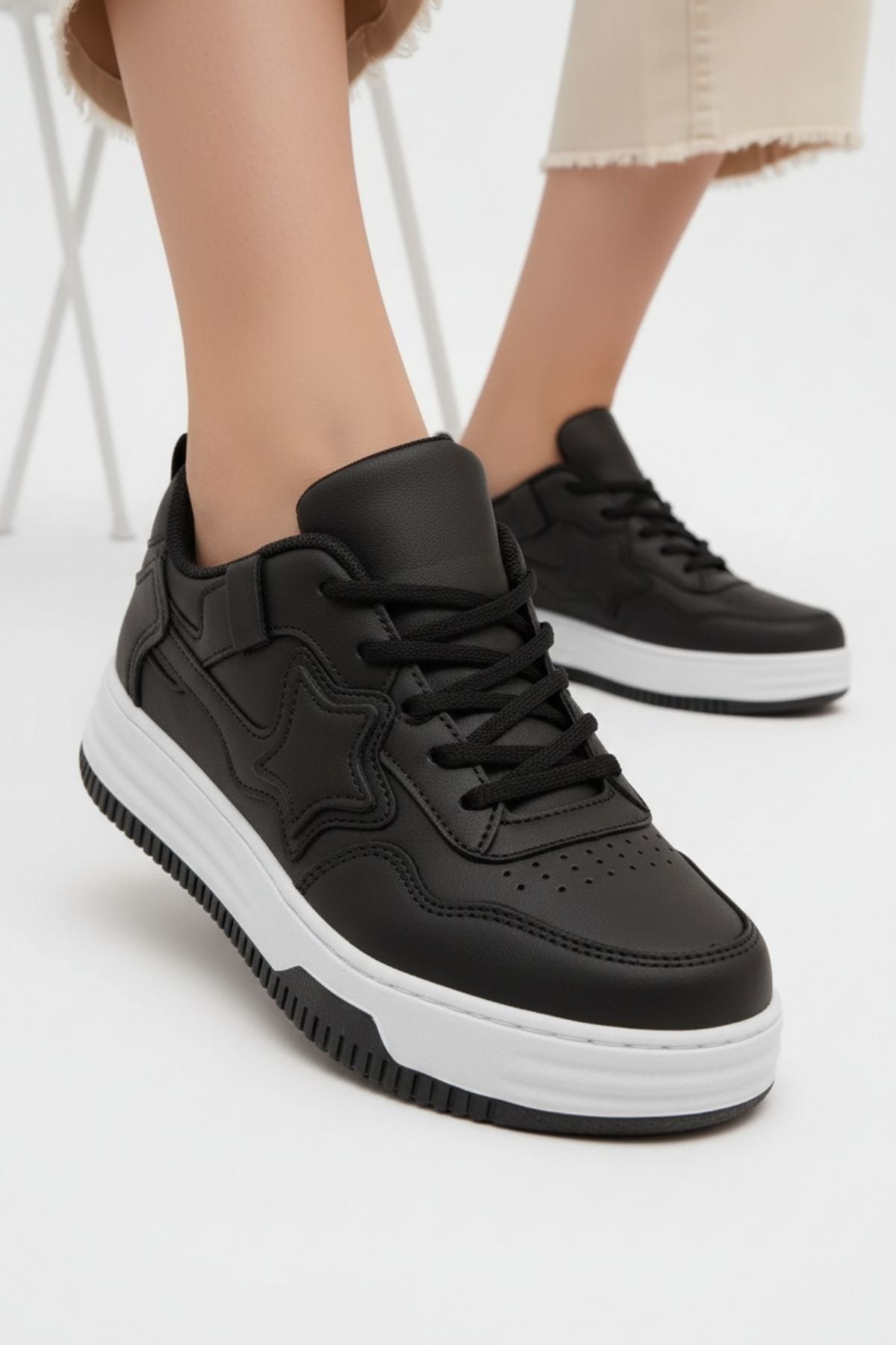Belyan Kadın Siyah Spor Ayakkabı