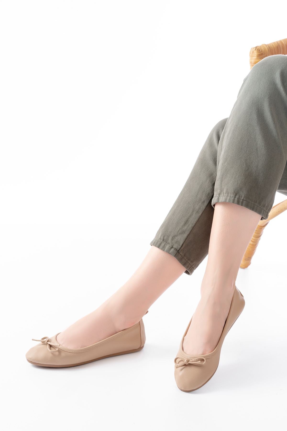 Blenve Nut Fiyonklu Kadın Babet