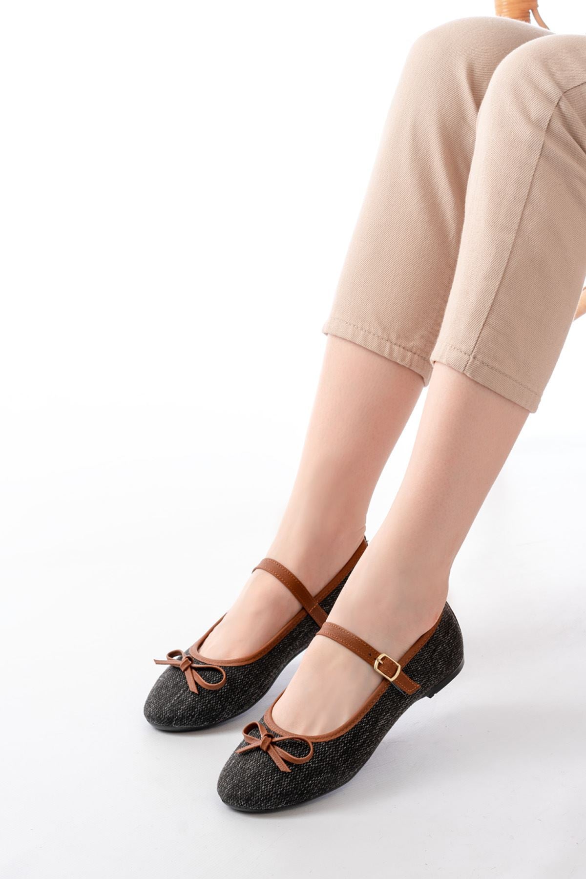 Daterm Siyah Keten Günlük Baret Tokalı Kadın Babet