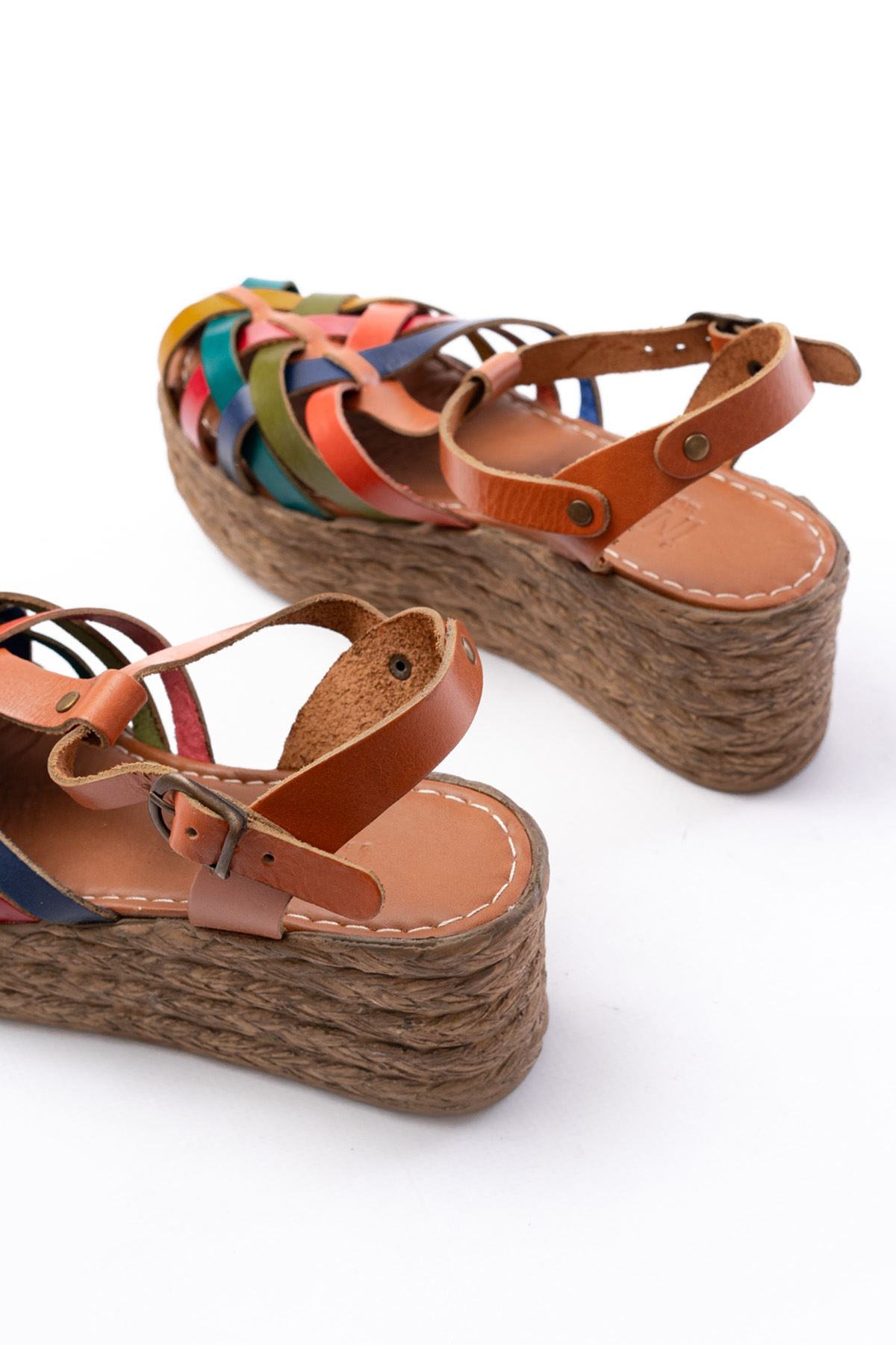 Nergan Taba Multi Hakiki Deri Dolgu Kadın Sandalet