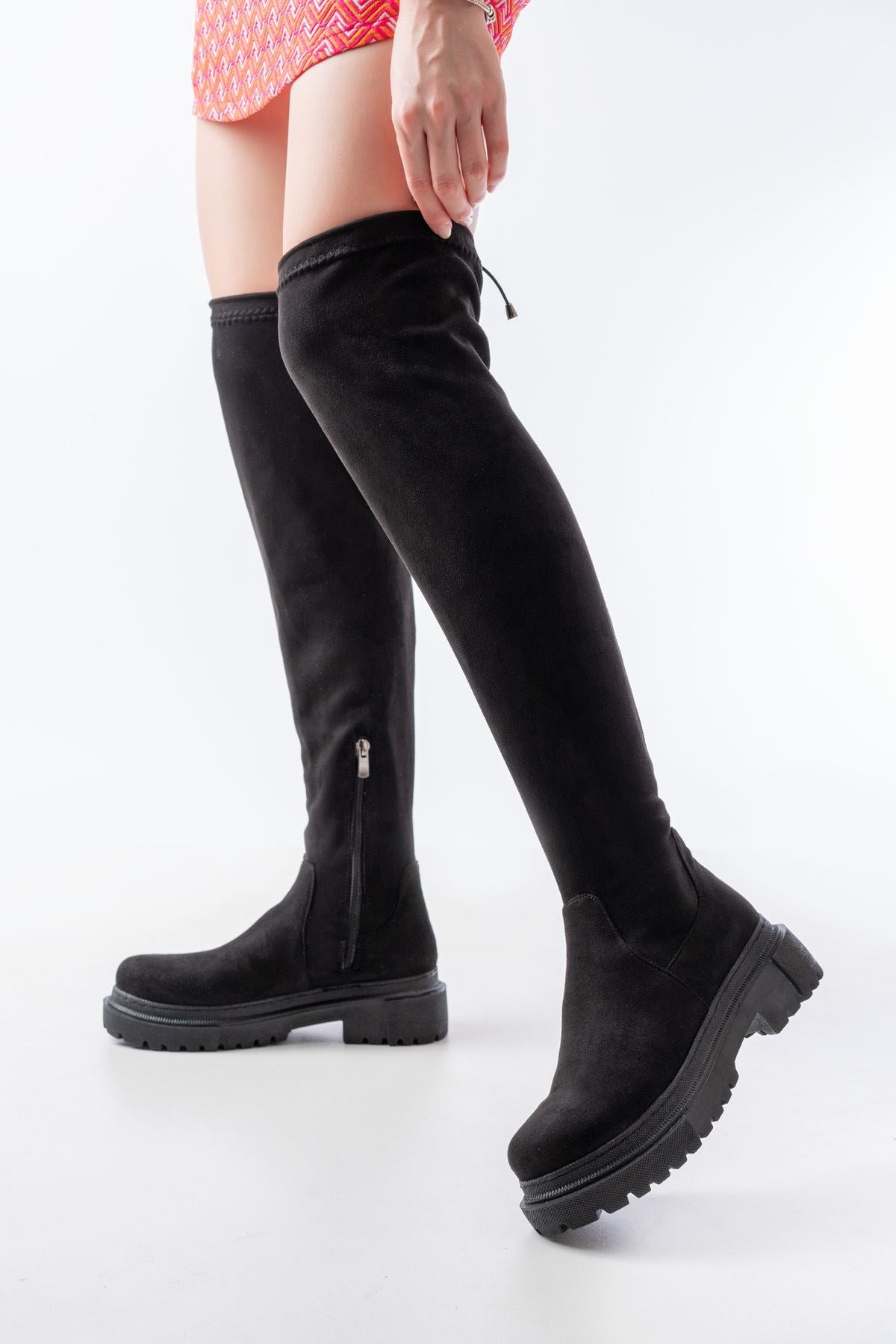 Lilyaz Siyah Süet Fermuarlı Diz Üstü Bağcıklı Çorap Kadın Çizme 812-2194SİS
