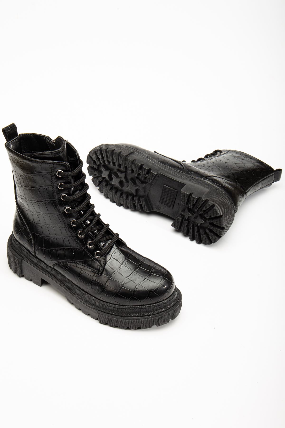 Lasin Siyah Kroko Bağcıklı Fermuarlı Kadın Bot