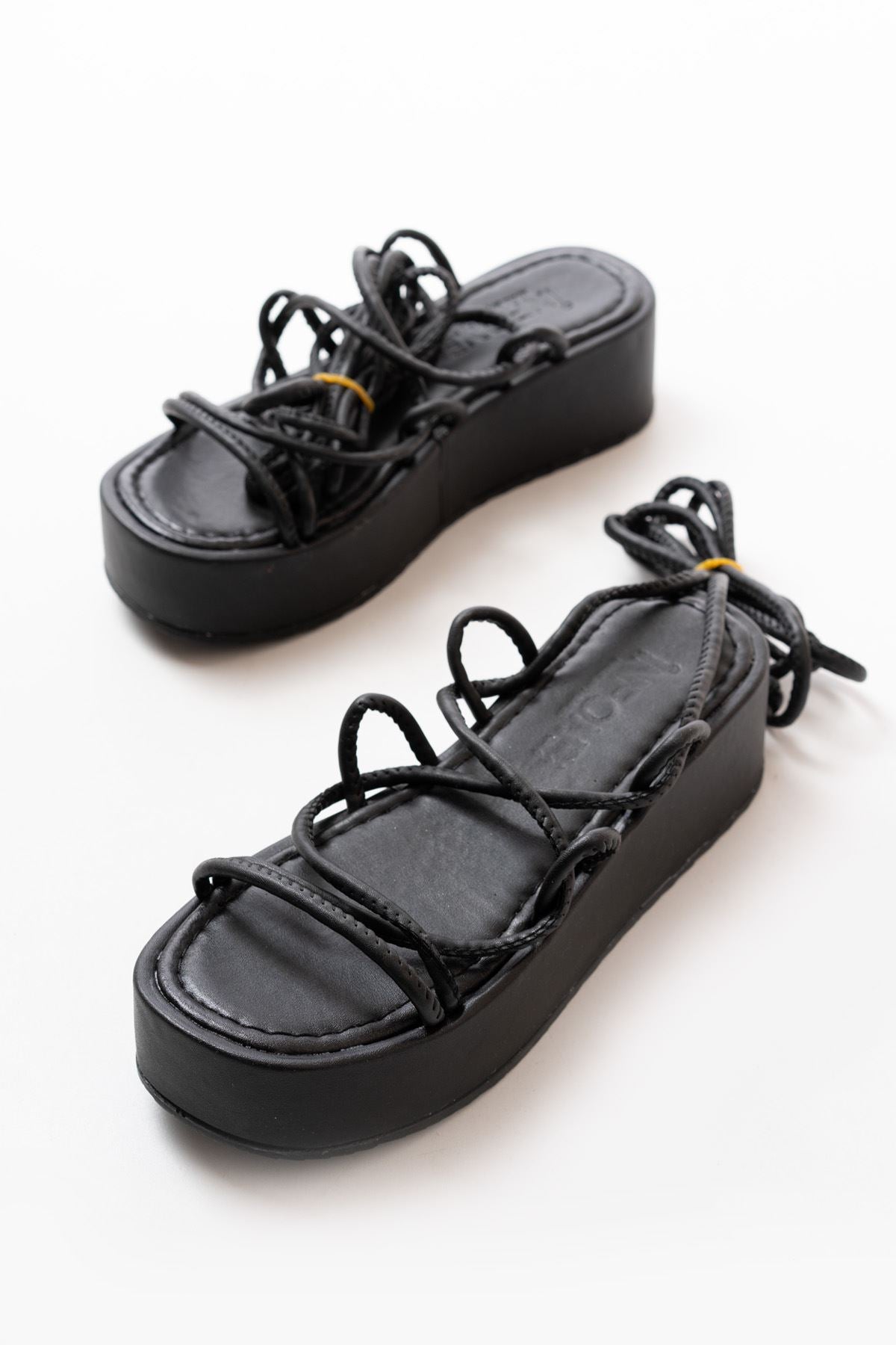 Atonya Siyah Dolgu Kadın Sandalet