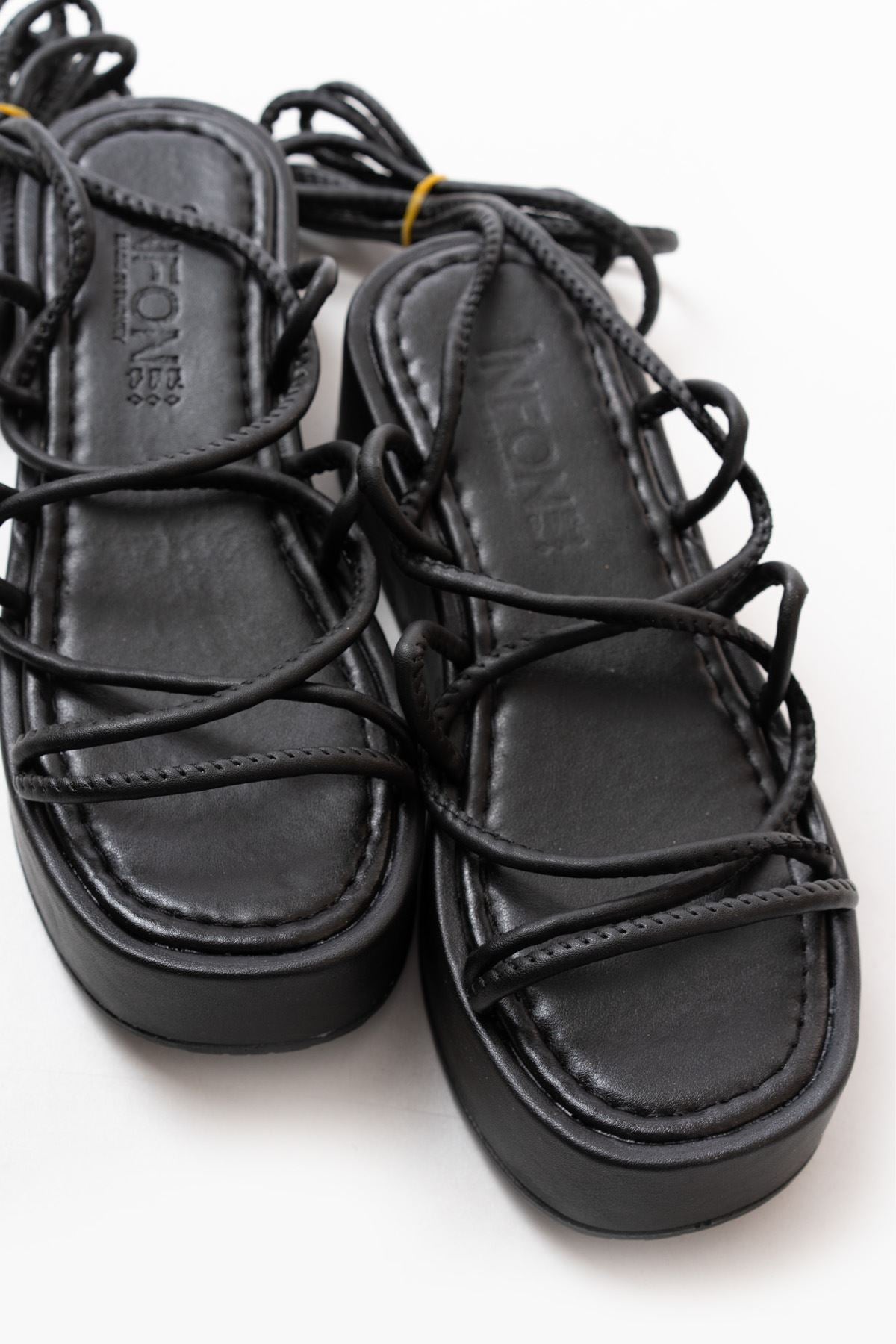 Atonya Siyah Dolgu Kadın Sandalet