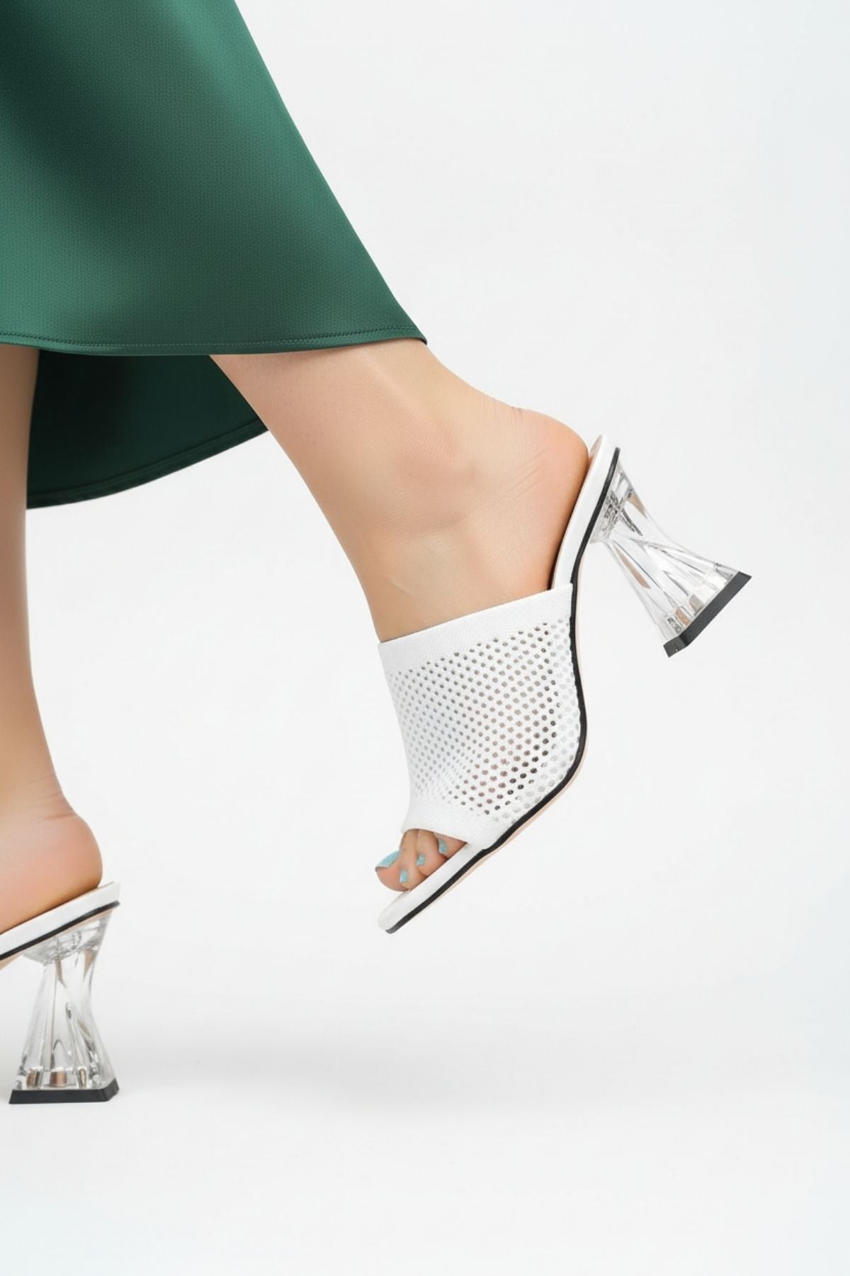 Akva Kadın Beyaz Şeffaf Topuklu Terlik