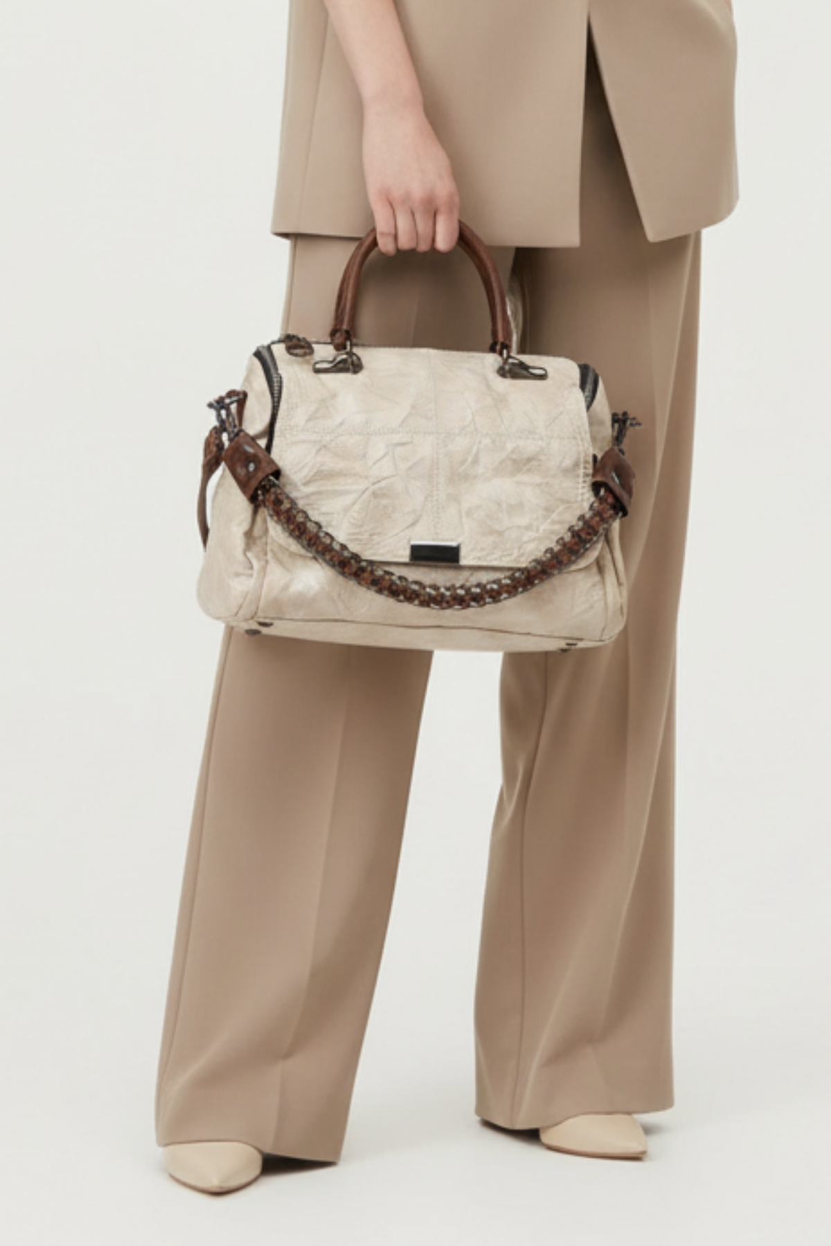 Veznar Kadın Zincir Detaylı El Çantası