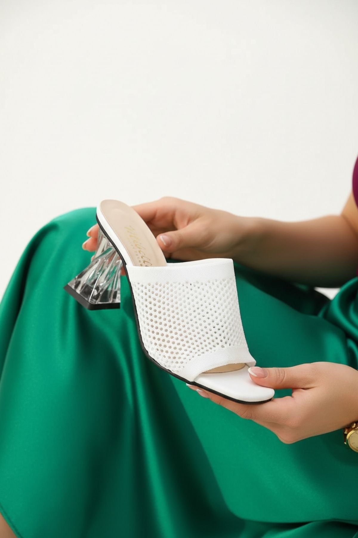 Akva Kadın Beyaz Şeffaf Topuklu Terlik