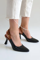 Toran Kadın Siyah Arkadan Lastikli Topuklu Ayakkabı