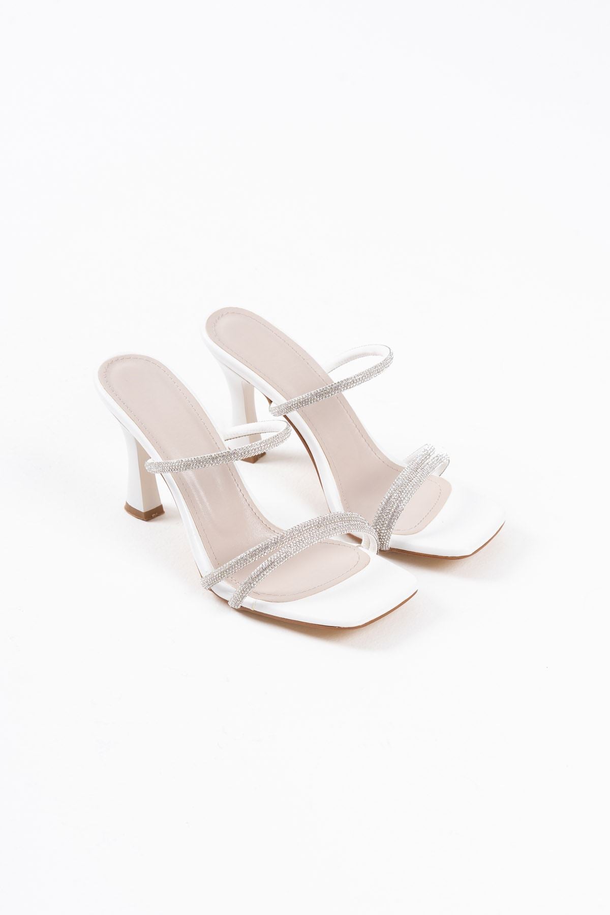 Alvina Kadın Beyaz Taşlı İnce Bantlı Topuklu Abiye Ayakkabı