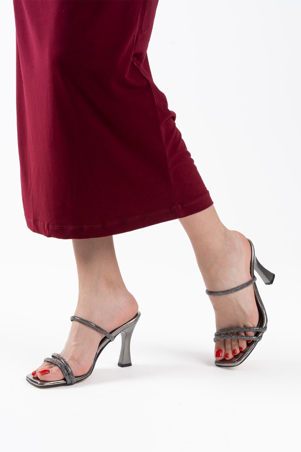 Alvina Kadın Füme Ayna Taşlı Topuklu Abiye Ayakkabı