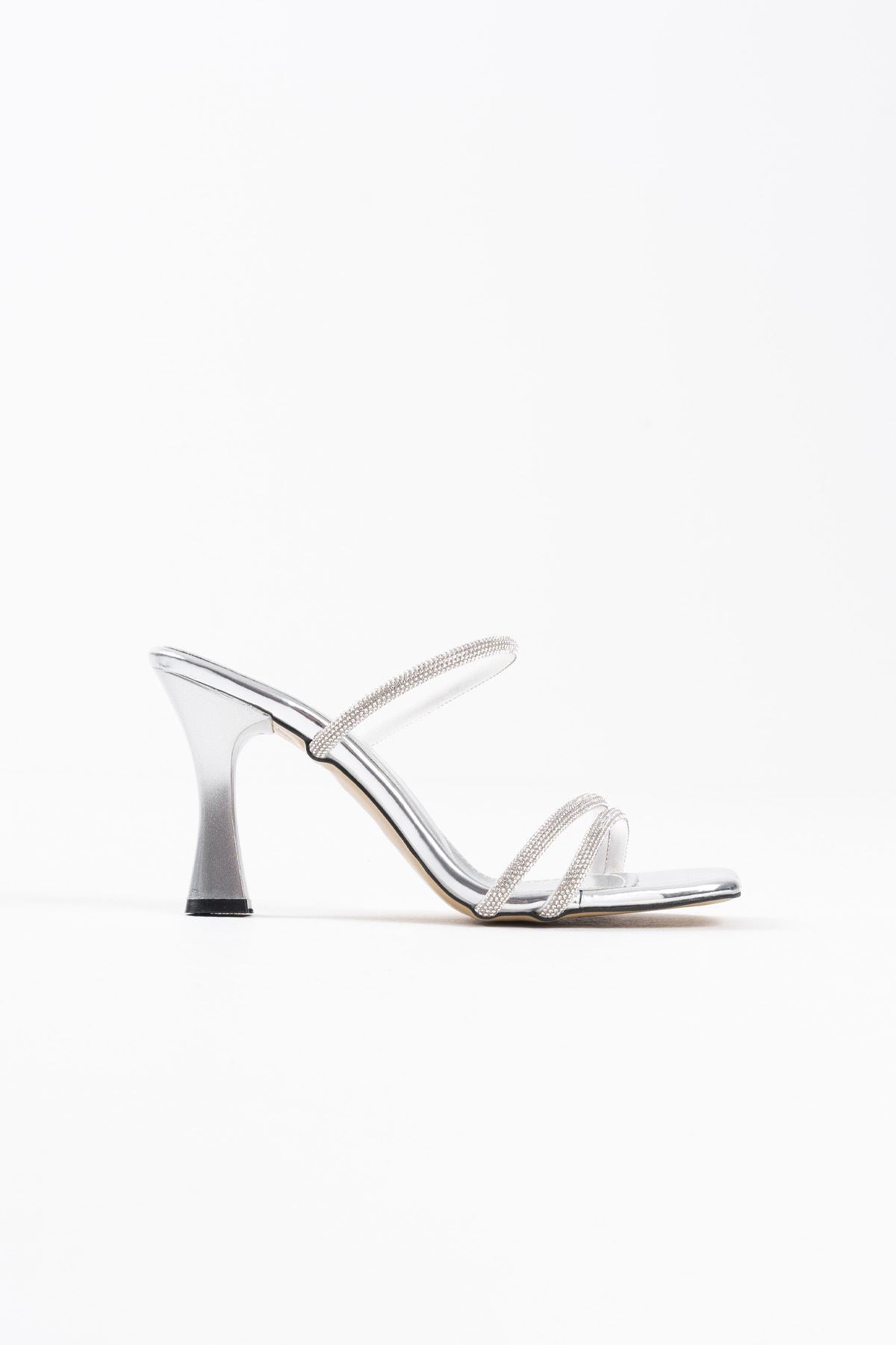 Alvina Kadın Gümüş Taş İşlemeli Bantlı İnce Topuklu Abiye Ayakkabı