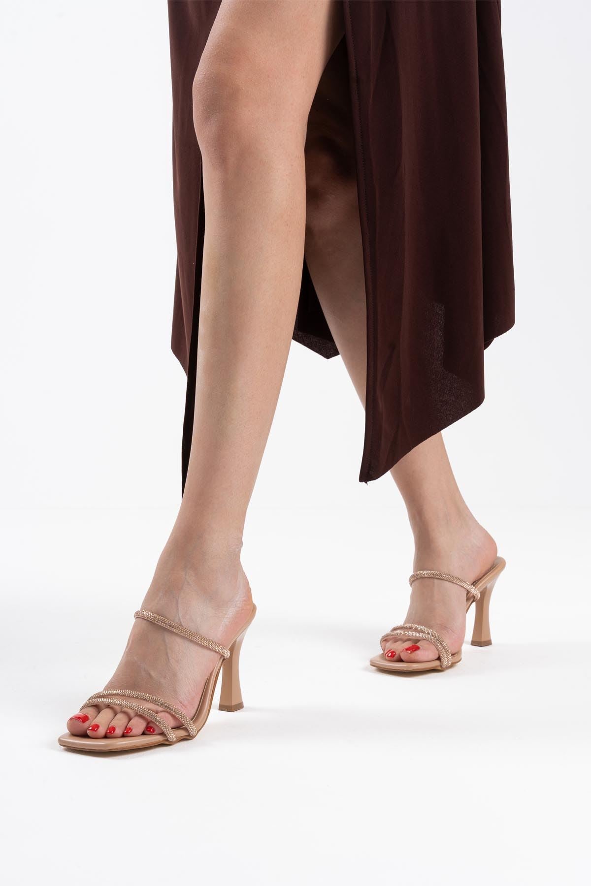 Alvina Kadın Nude Taş İşlemeli Bantlı İnce Topuklu Abiye Ayakkabı