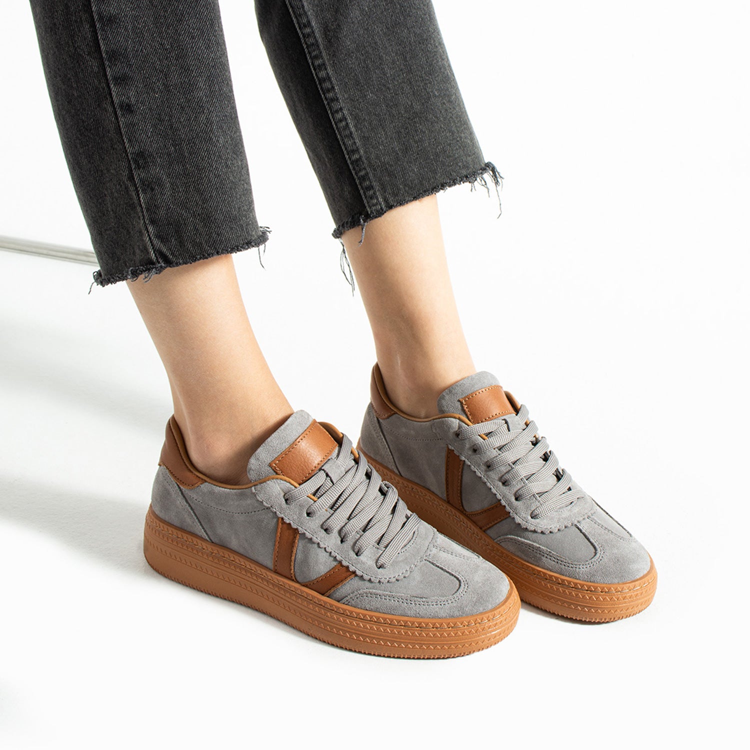 Ceesay Kadın Gri Süet Günlük Ayakkabı