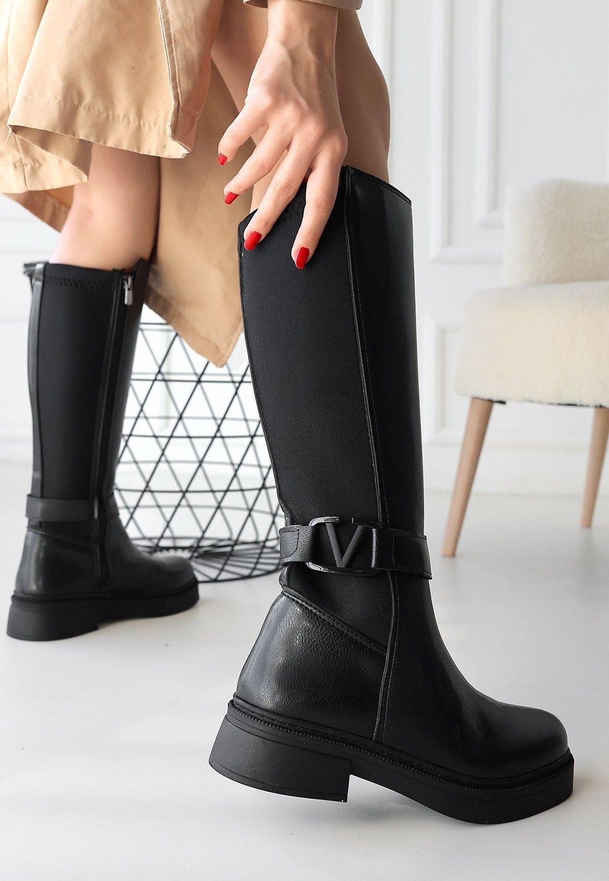 Diona Kadın Siyah Diz Altı Streç Detaylı Çizme